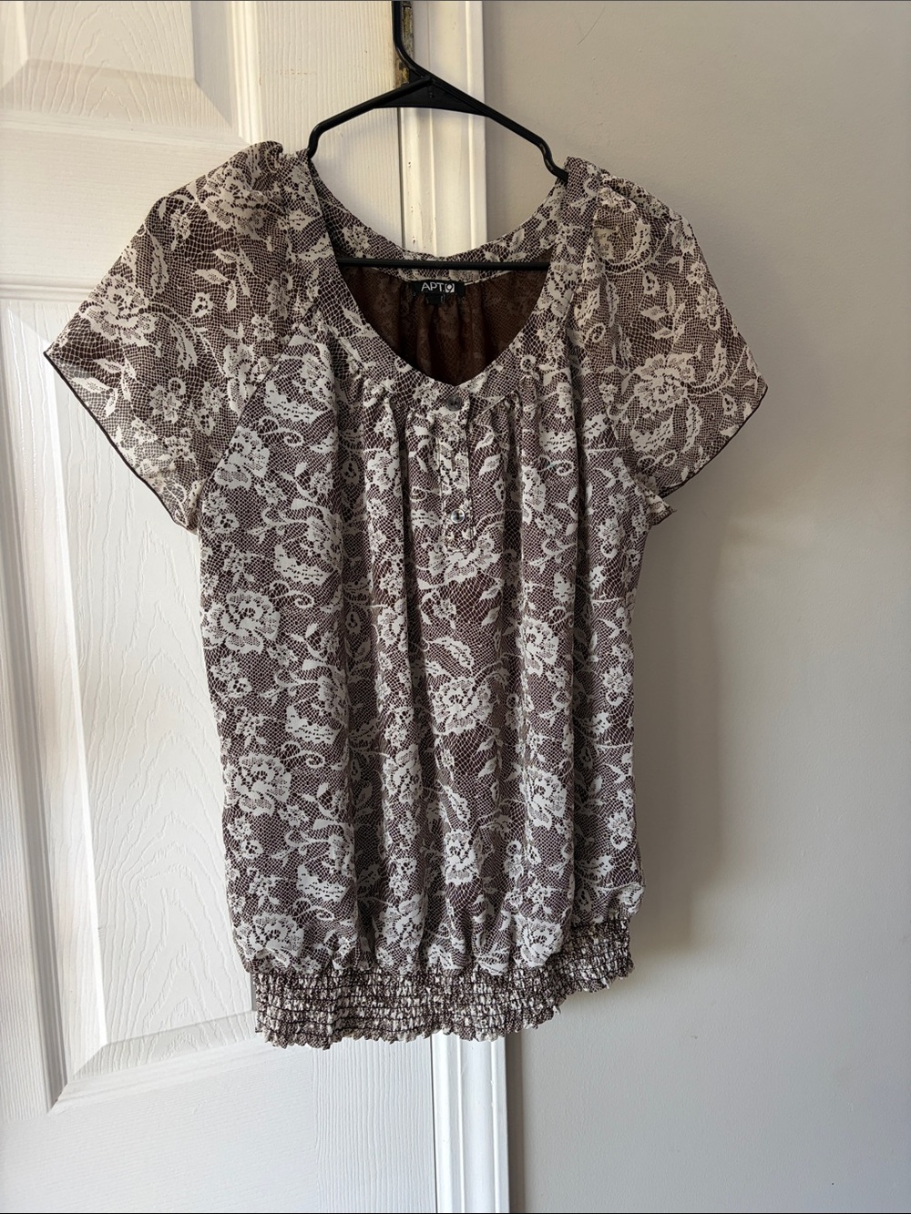 Apt. 9 Brown and White Floral Lace-Print Short Sleeve Blouse